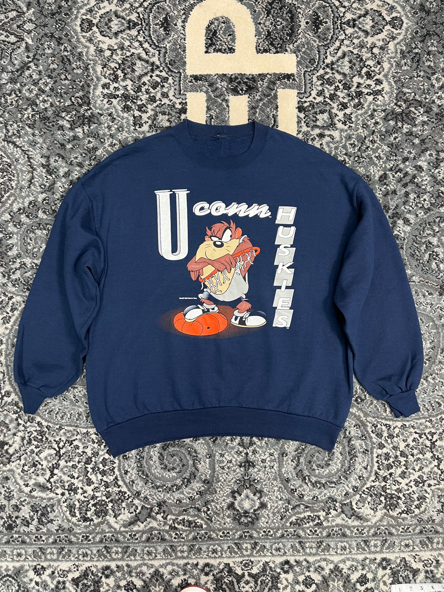 Vintage Taz Manian Devil UConn Sweatshirt