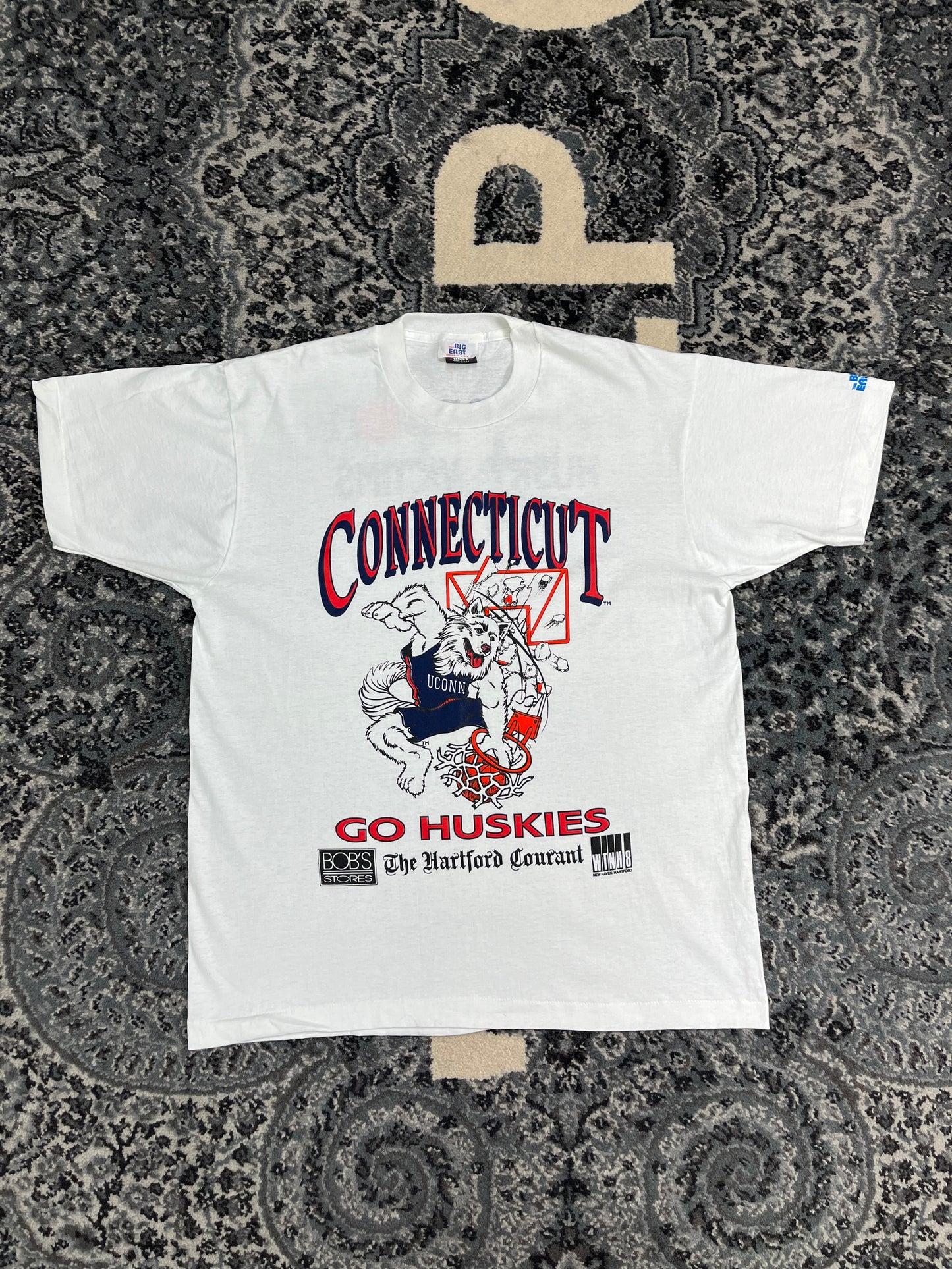 Vintage 91” 92” Season UConn Huskies tee